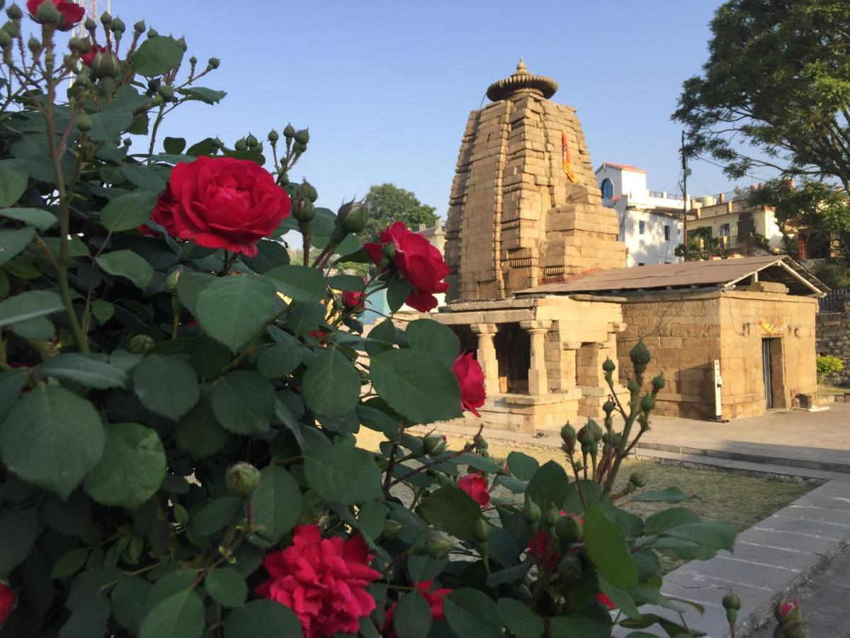 Katyuri Kings Divine Stay- Babaji'S Cave Dwarahat Exterior foto