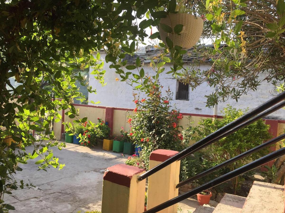 Katyuri Kings Divine Stay- Babaji'S Cave Dwarahat Exterior foto