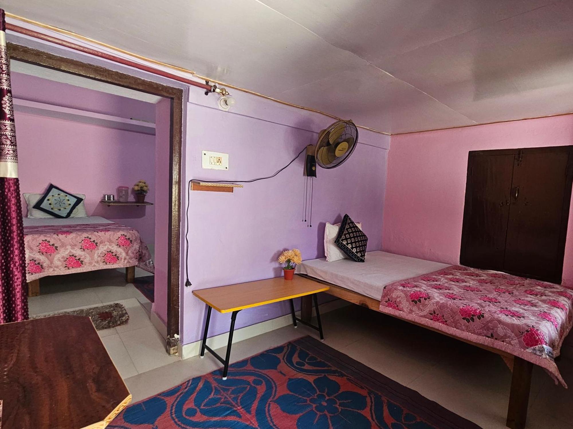 Katyuri Kings Divine Stay- Babaji'S Cave Dwarahat Habitación foto