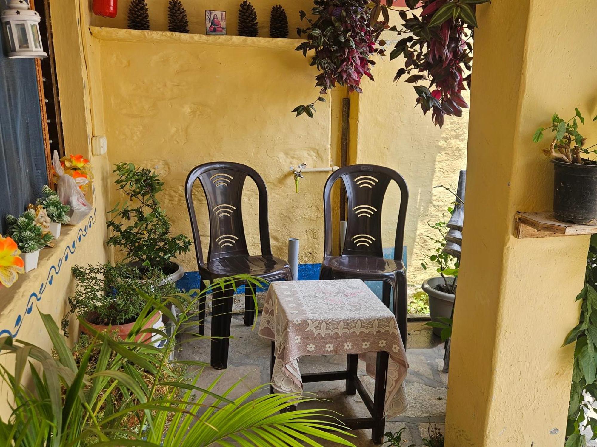Katyuri Kings Divine Stay- Babaji'S Cave Dwarahat Habitación foto